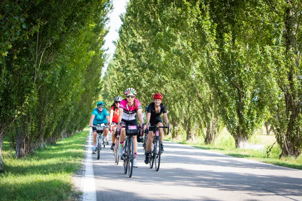 MIA Women Ride donne in bici