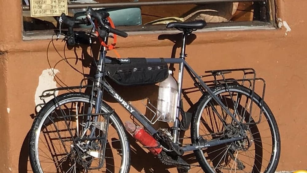 Bici rubata a cicloviaggiatore giapponese 2019