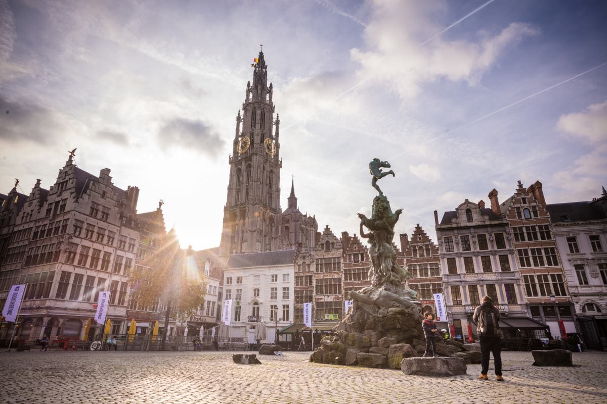 Grote Markt Anversa © Piet De Kersgieter