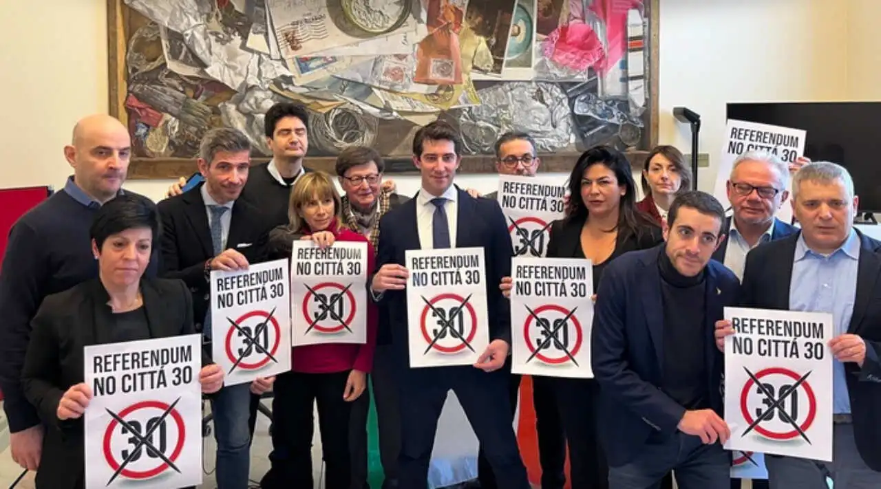 Promotori del referendum contro Bologna Città 30 km/h