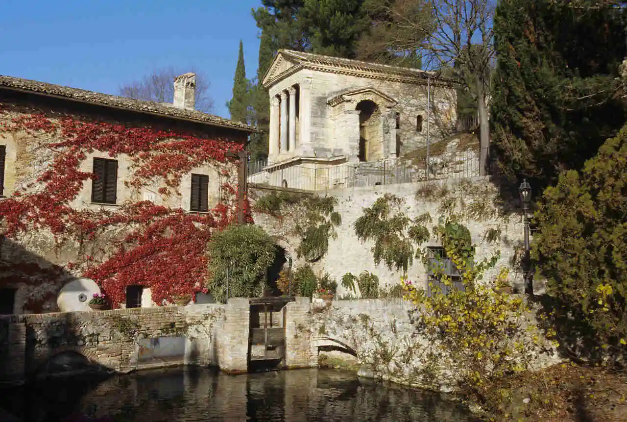 Tempietto del Clitunno Umbria