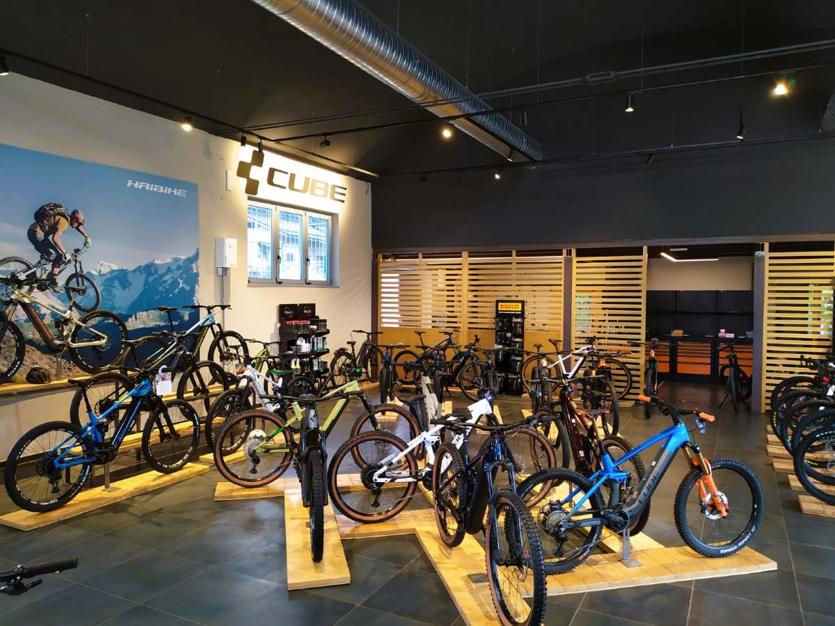 Il primo noleggio bici nelle Langhe è nato dalla chiusura di un negozio