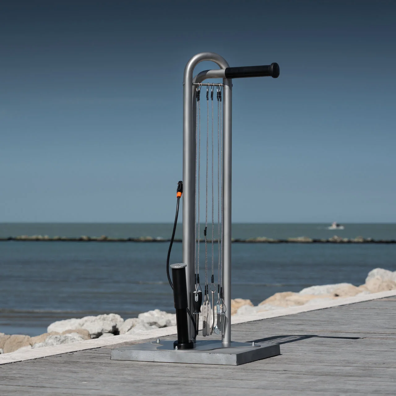 Colonnina riparazione bici in acciaio inox Agave di Clorofilla