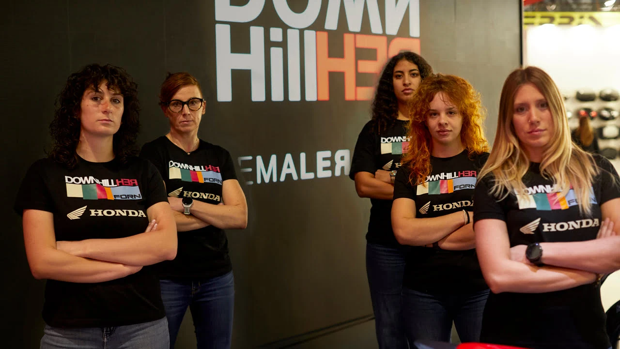 DownhillHER squadra tutta femminile di downhill