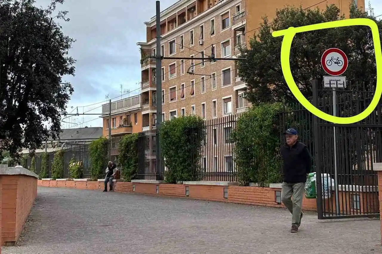 Passeggiata del Gelsomino: velocipedi condotti a mano
