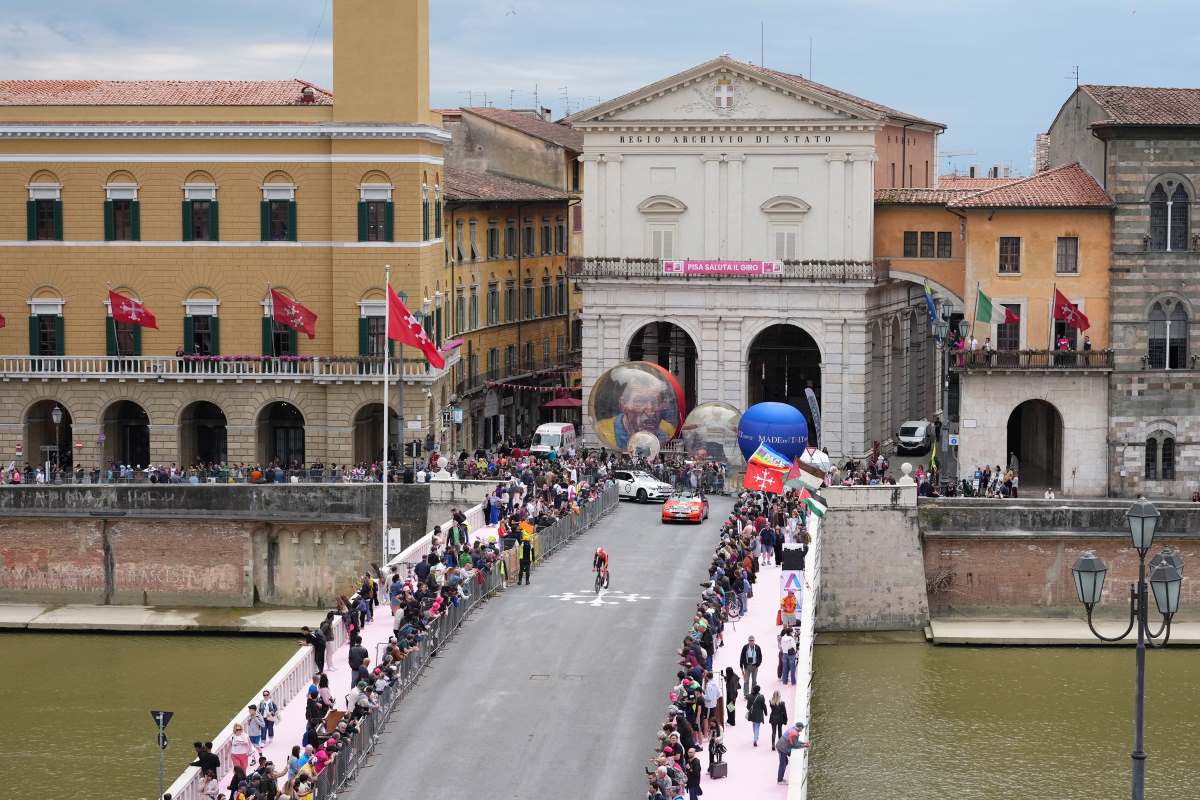 crono lucca pisa Giro 2025 crediti Zac Williams