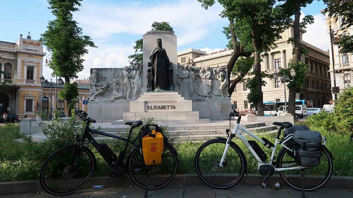 trieste stazione centrale bici da viaggio