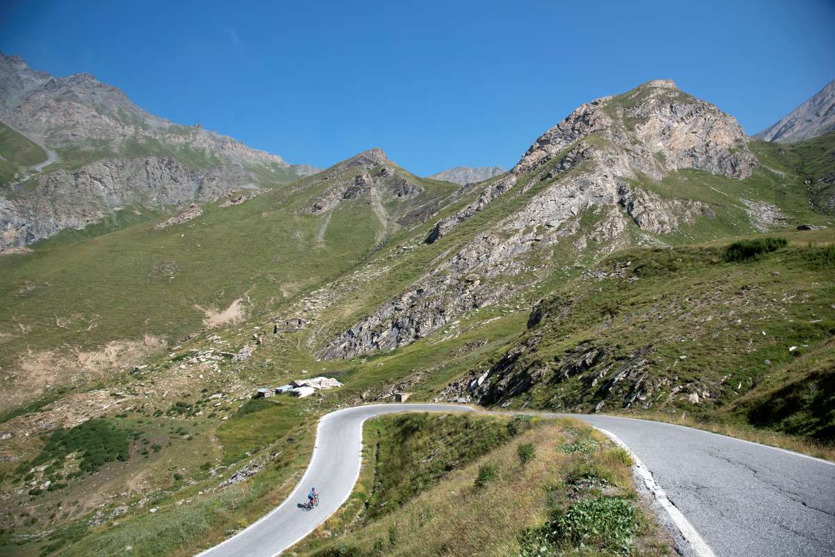 parte dei tornanti Colle dell'Agnello crediti Renato Di Gaetano