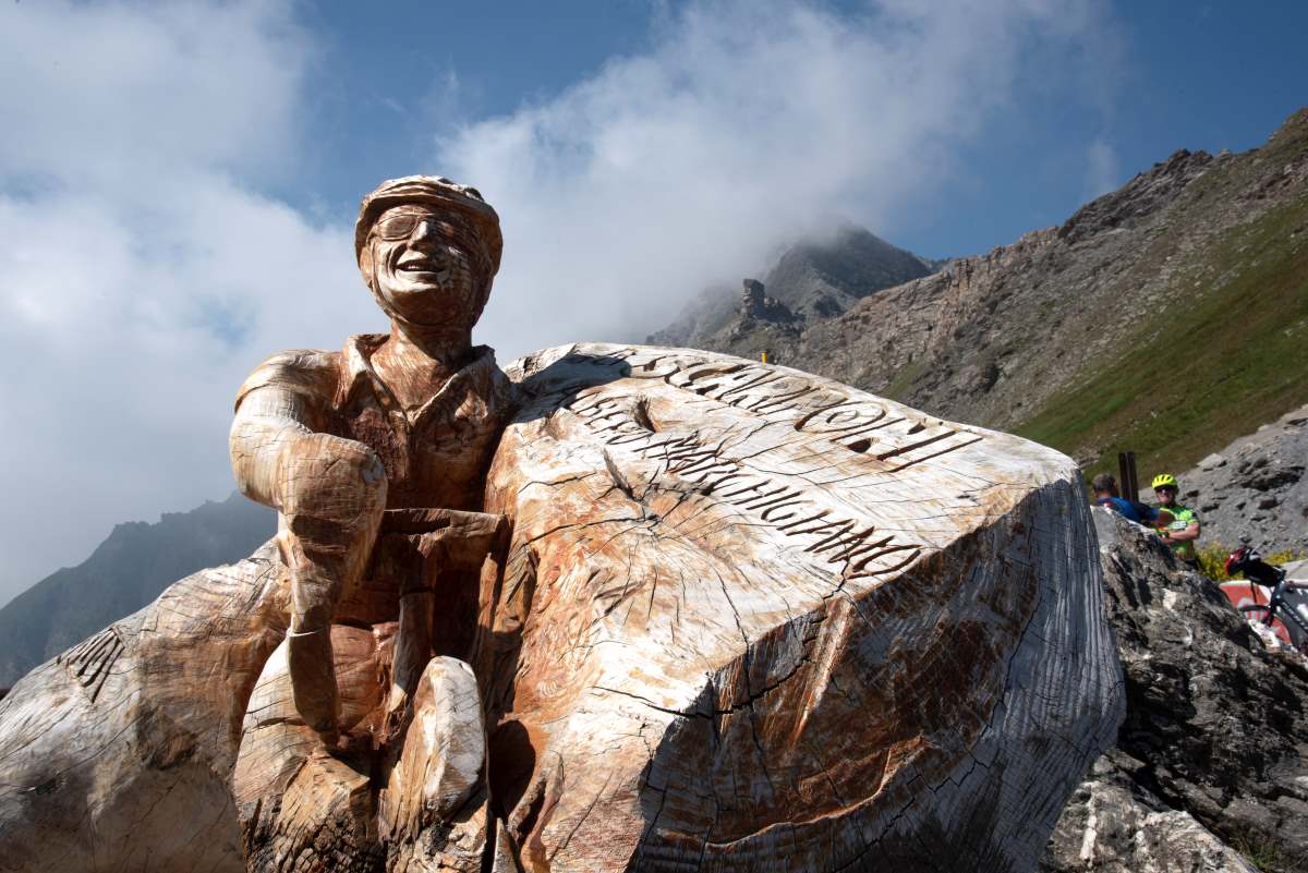 monumento scarponi Agnello crediti Renato Di Gaetano