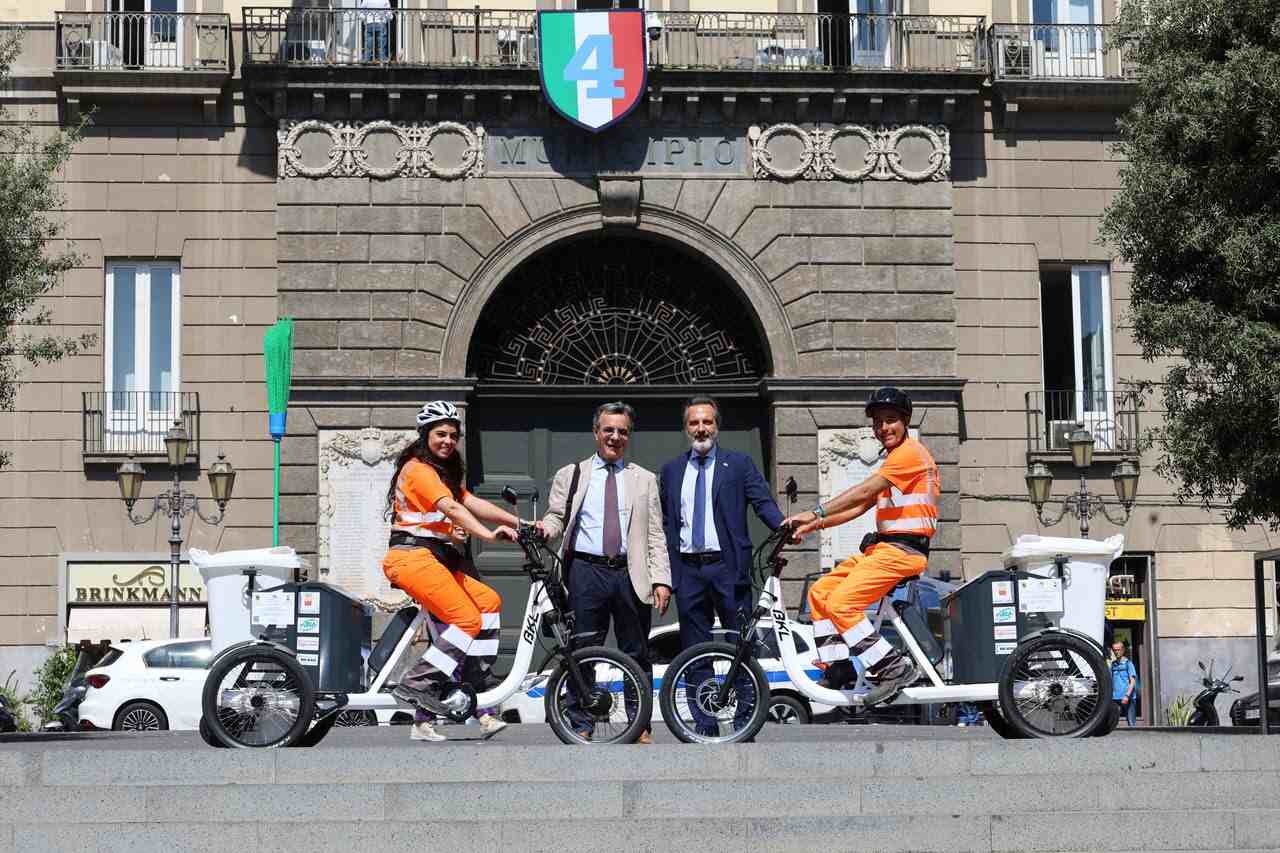 Ebike a Napoli per la pulizia urbana: solo greenwashing?