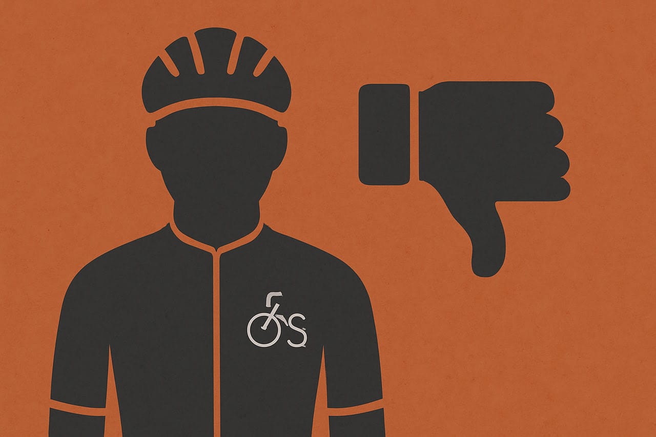 Odio social contro i ciclisti: scatta la denuncia