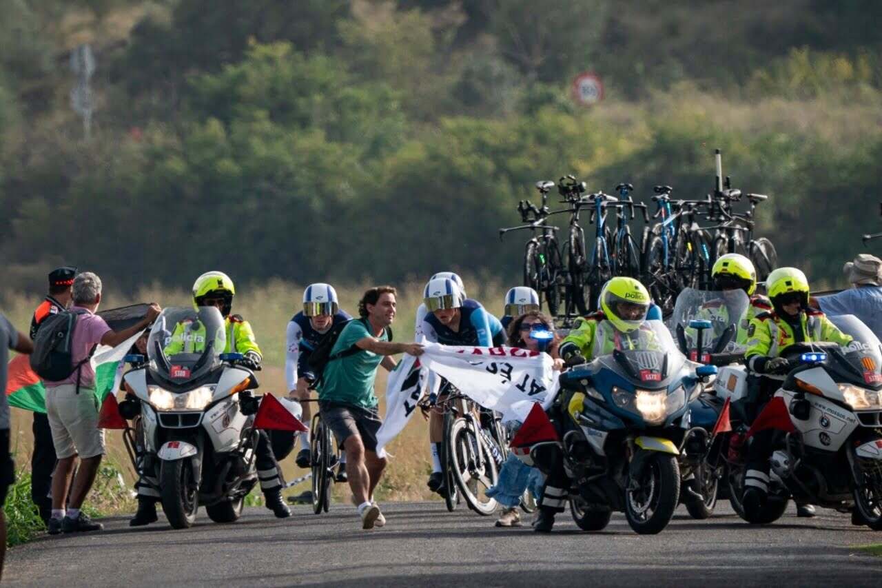 Continuano le proteste contro Israele anche alla Vuelta