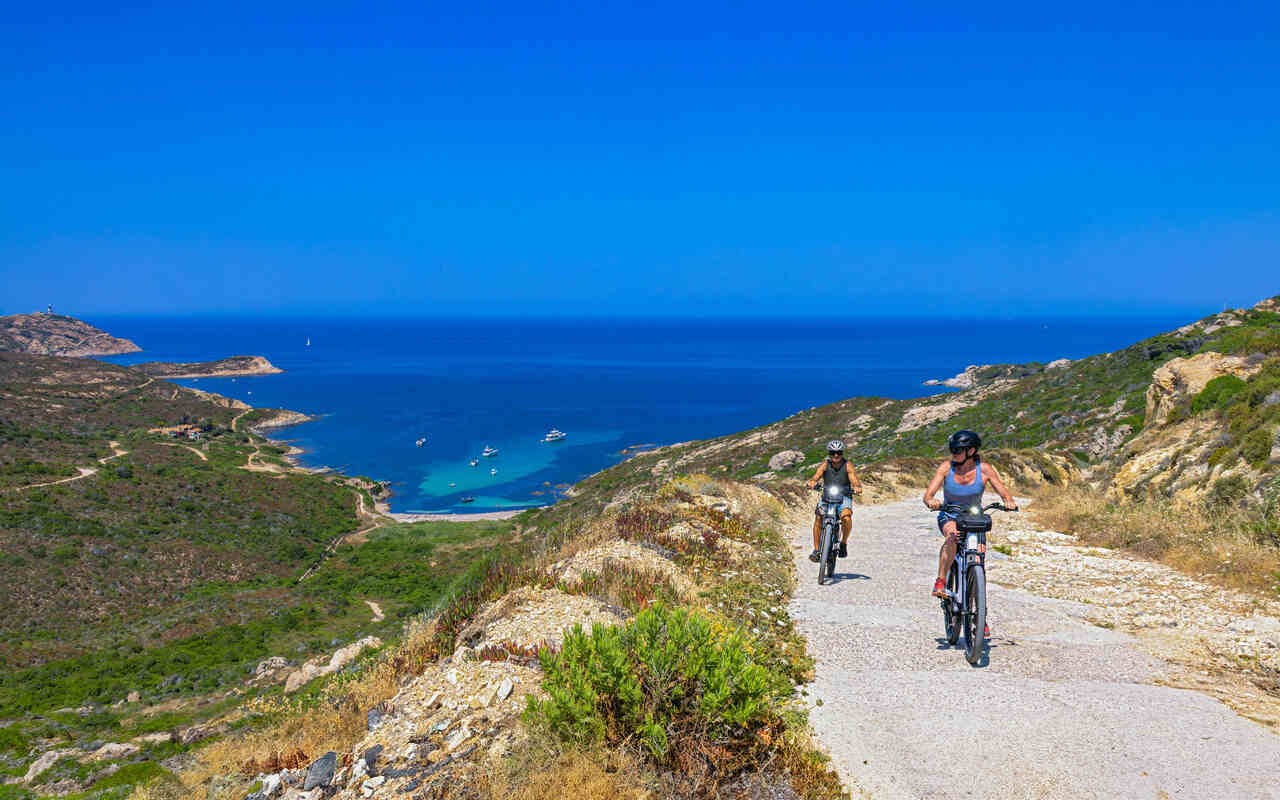 GT20: la Corsica in bicicletta, tra sfida sportiva e immersione a grandezza naturale