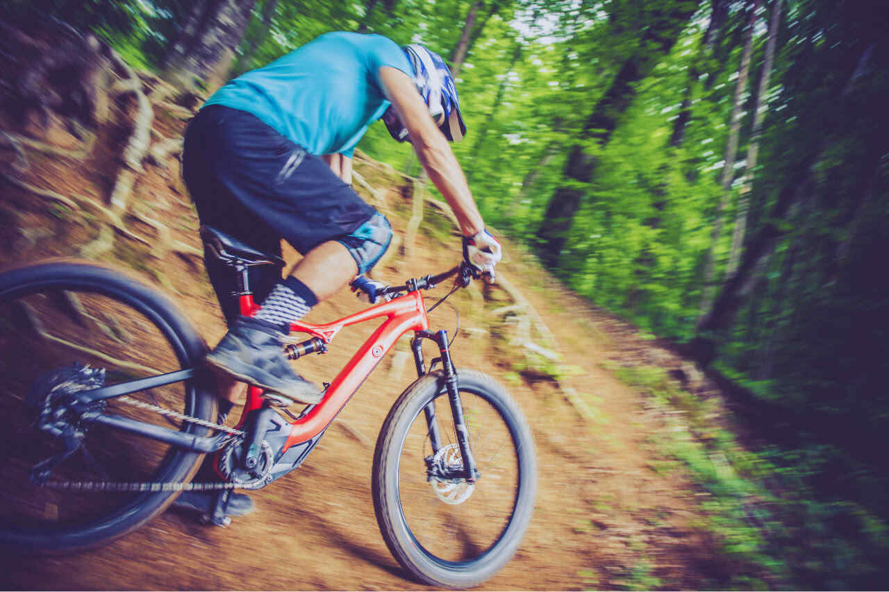 Ebike troppo potenti sentieri fuoristrada a rischio