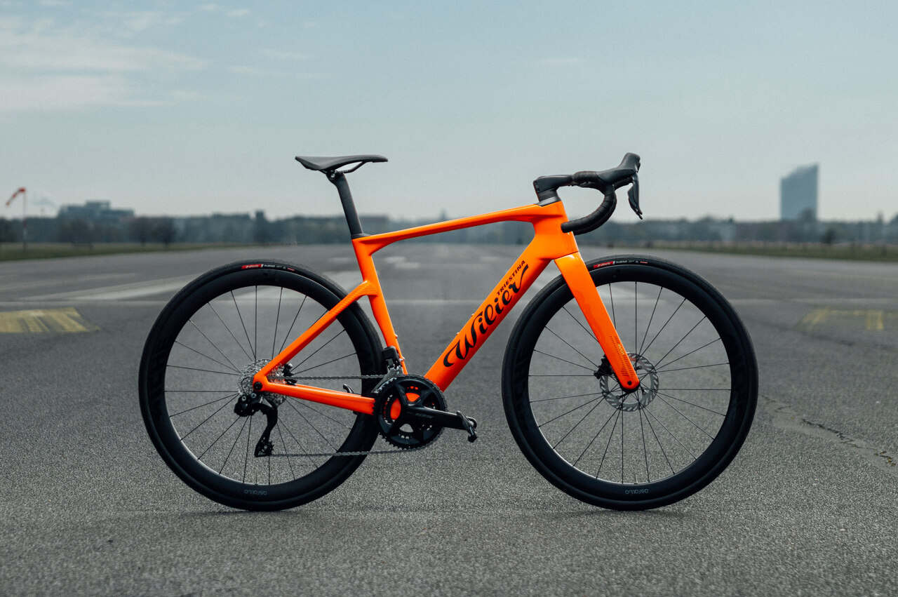 Wilier va controcorrente: una bici da corsa evoluta a meno di 3.000 euro
