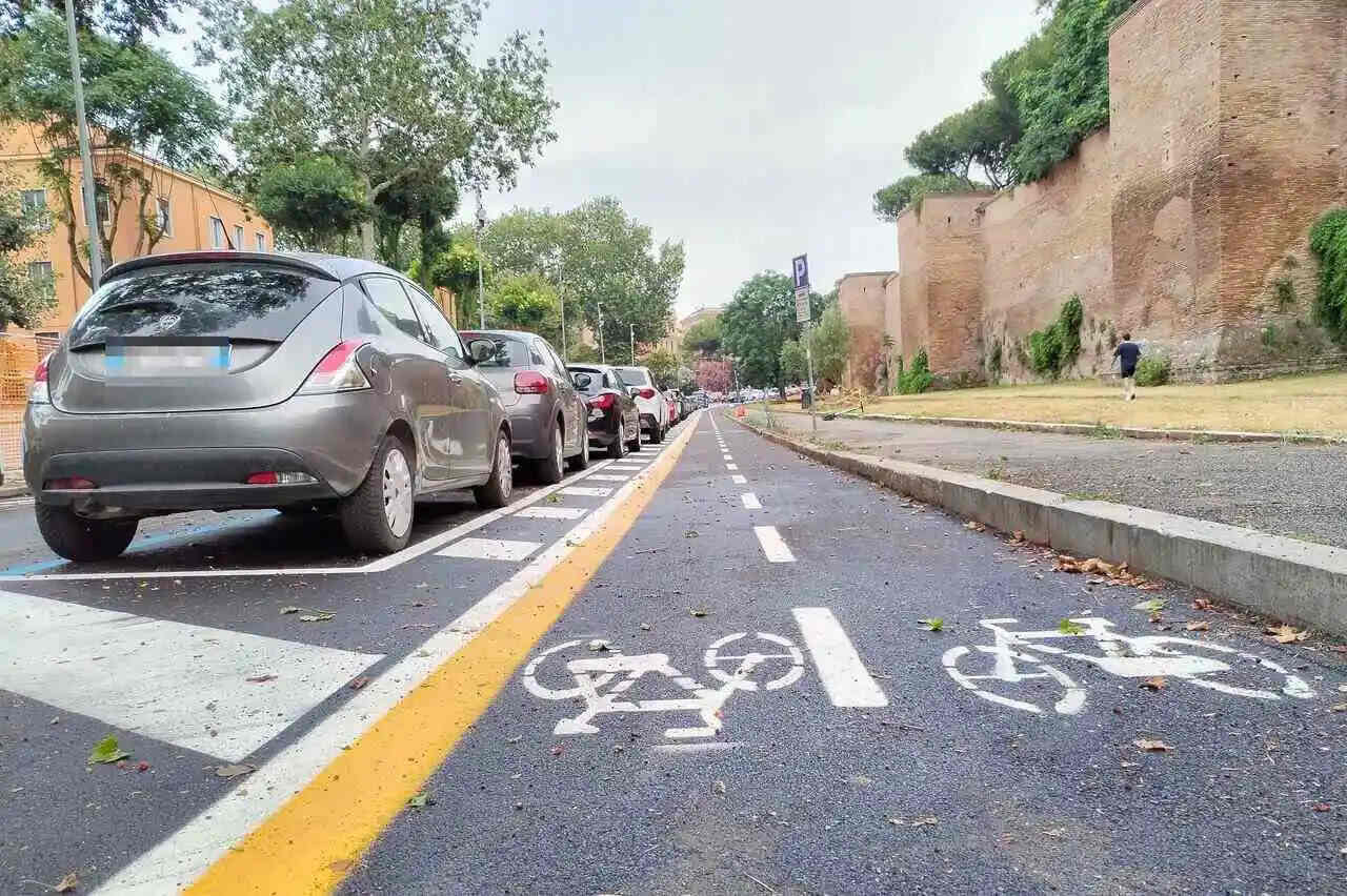 Roma, l’Associazione Salvaiciclisti presenta il report sui cantieri ciclabili