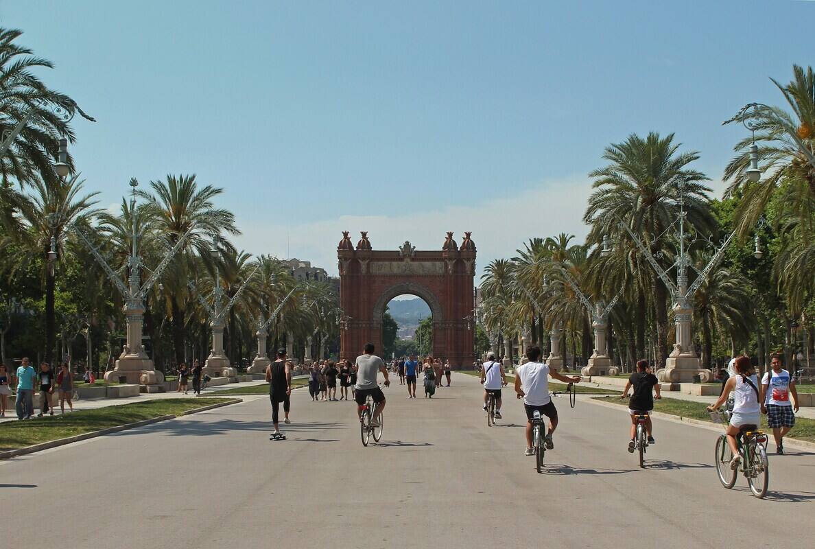 Barcellona rinuncia a 3500 biciclette e dice addio al bike sharing free floating