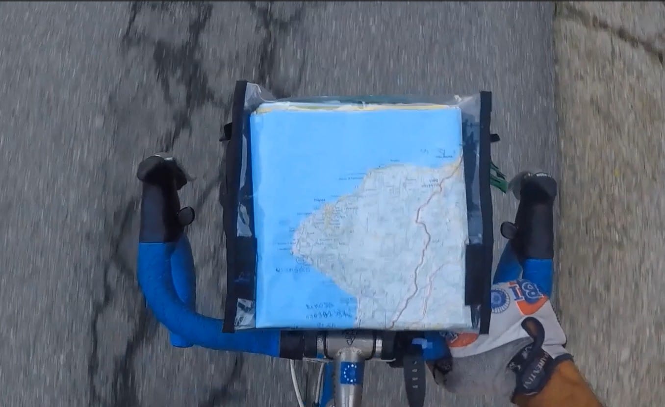 Pedalando nel Blu: vent’anni in bici lungo le coste italiane
